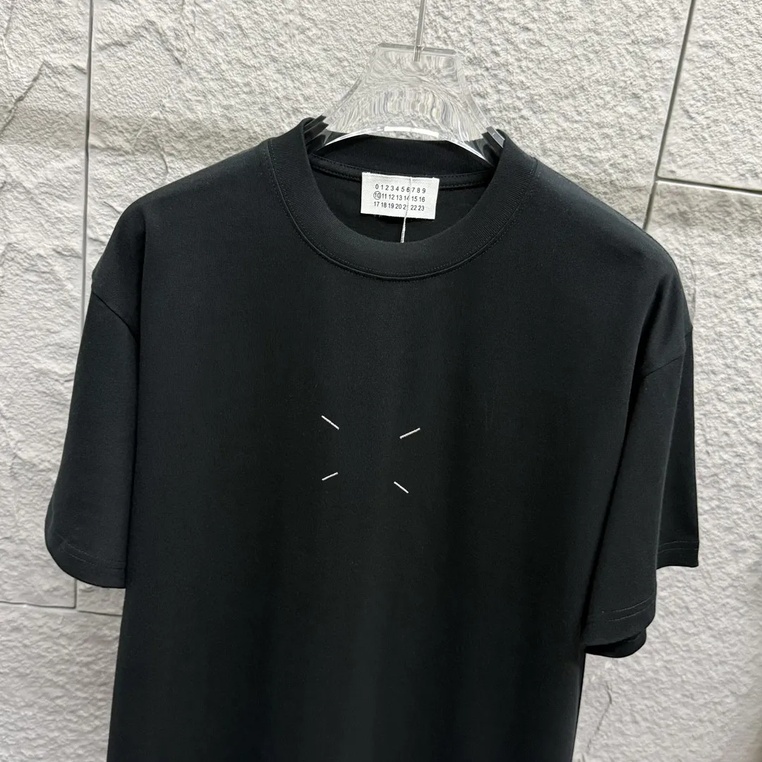 MM 6 * 2025 New Arrival Classic T 300 Same Style ：Black White Size： S （90-130 ） M （120-150 ） L （140-165 ） XL （160-180 ） XXL （180-210 ）